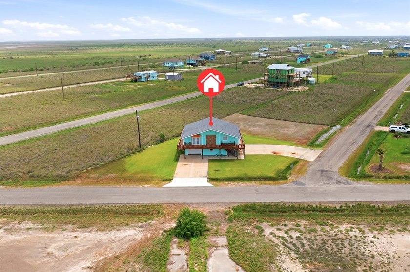 Nestled on two spacious lots in Holiday Beach, this fully - photo 30