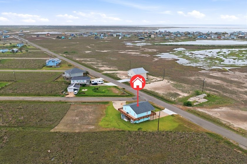 Nestled on two spacious lots in Holiday Beach, this fully - photo 39