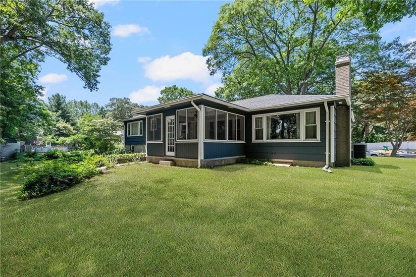 SPACIOUS SPLIT LEVEL ON POTOWOMUT POND!! This is your rare - photo 26