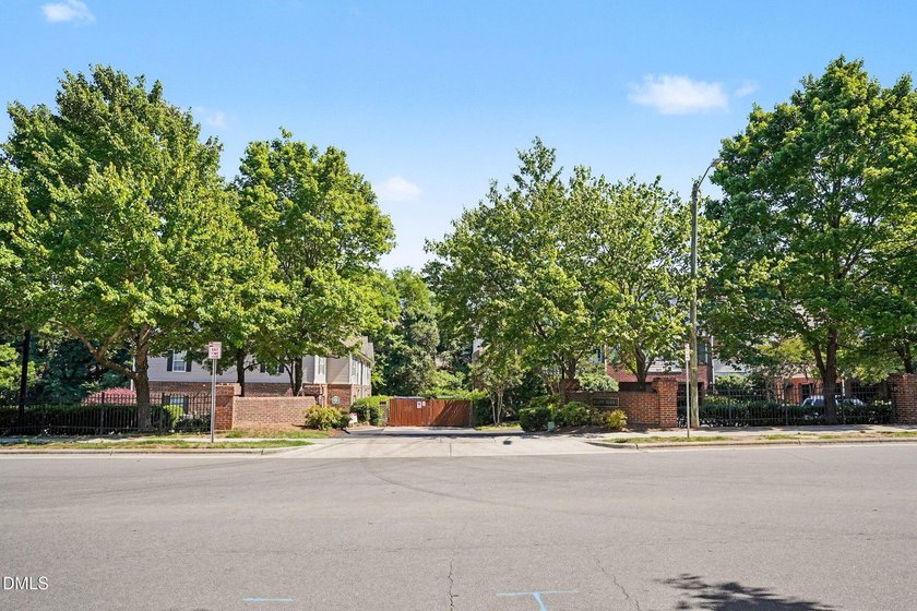 Midtown Raleigh condo. Convenient easy access location just - photo 29