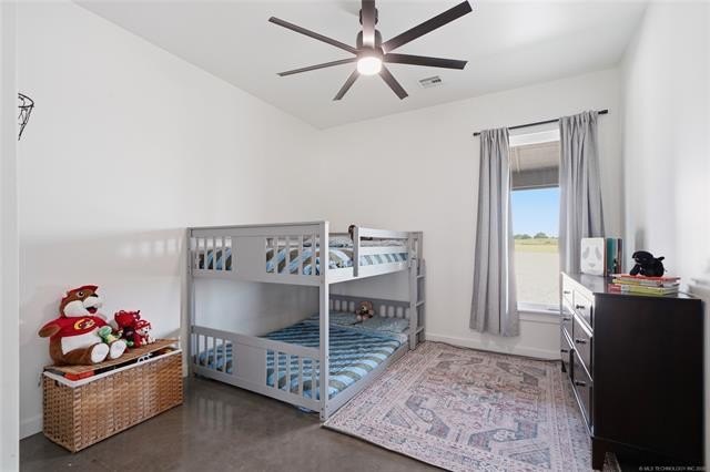 If you've been looking for acreage with room to spread out, this - photo 33