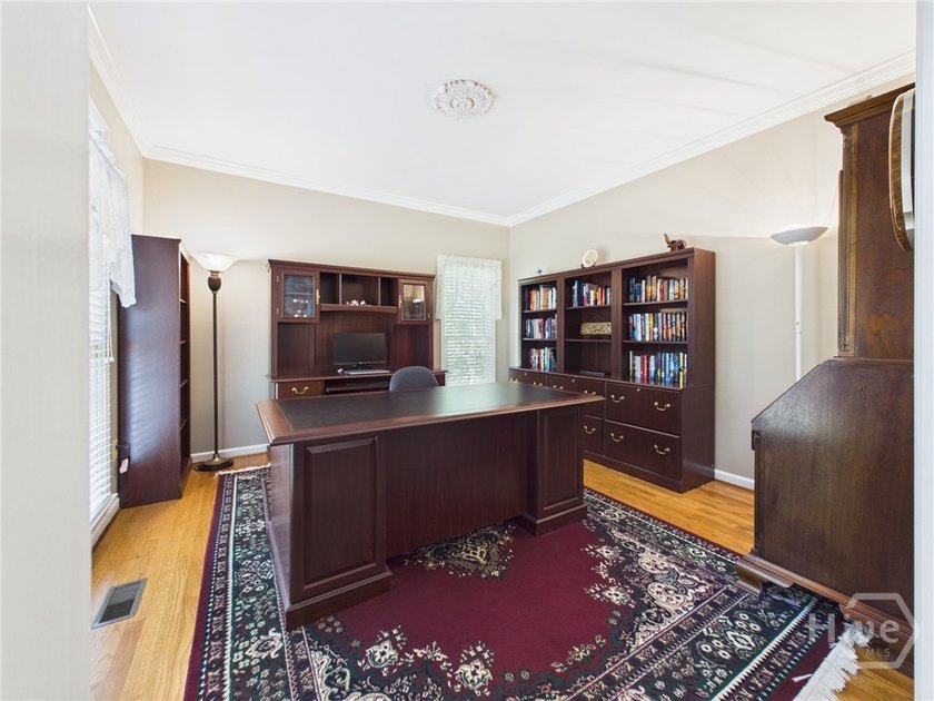 Welcome to 1120 Laurel Pointe, a spacious all-brick home with a - photo 4
