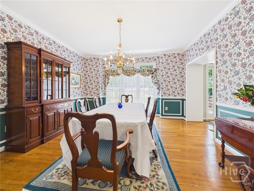 Welcome to 1120 Laurel Pointe, a spacious all-brick home with a - photo 6