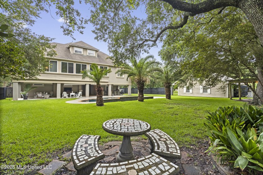 Don't miss this Pass Christian Retreat with Resort-Style - photo 2