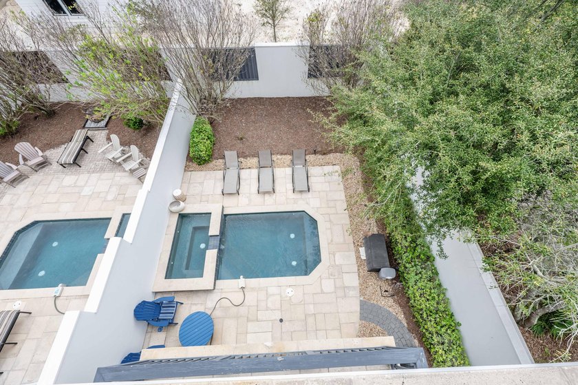 The only Gulf-view, private pool home south of Highway 98 in - photo 15
