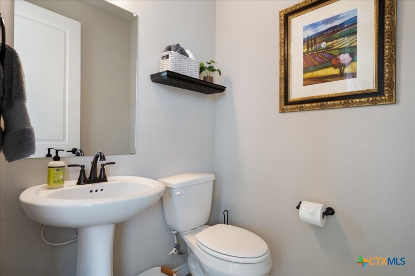 Luxurious 2-story condo in the highly sought-after Kissing Tree - photo 12