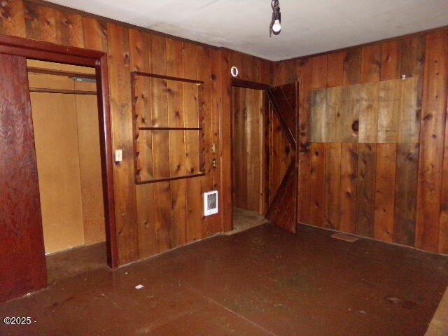 2 bedroom, 1 bathroom home on .88 acres. Close to Waldport Bay - photo 15