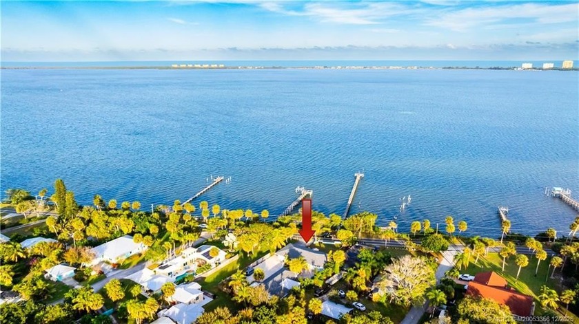 Prime Waterfront Property. Located on the scenic Indian River - photo 2