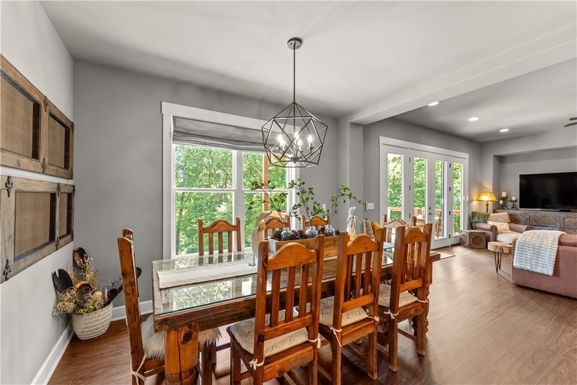 You don't want to miss this beautiful custom-built 3-bedroom - photo 11
