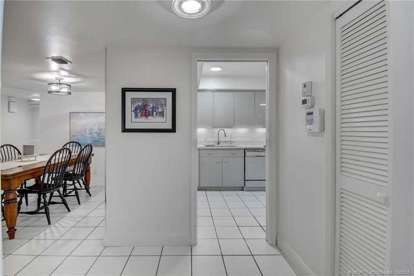 Welcome to this beautifully maintained 2-bedroom, 2-bath - photo 8