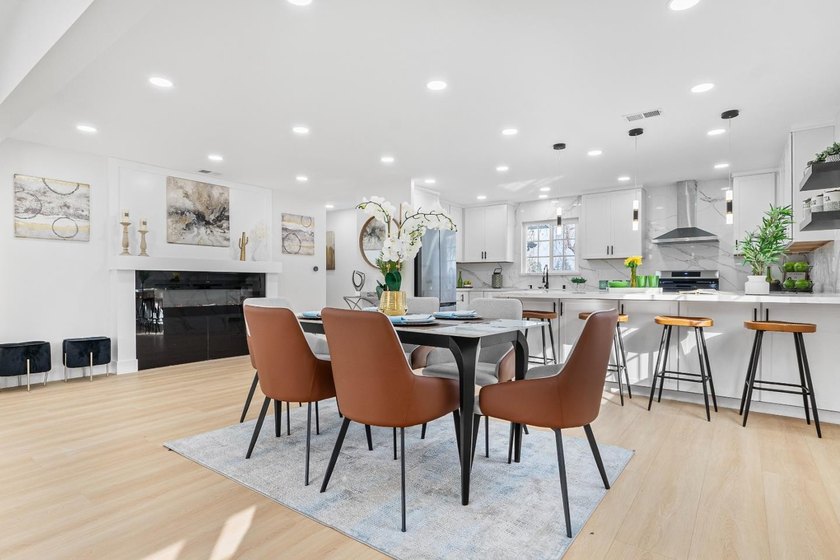 Welcome to this charming 4-bedroom, 2-bathroom home located in - photo 5