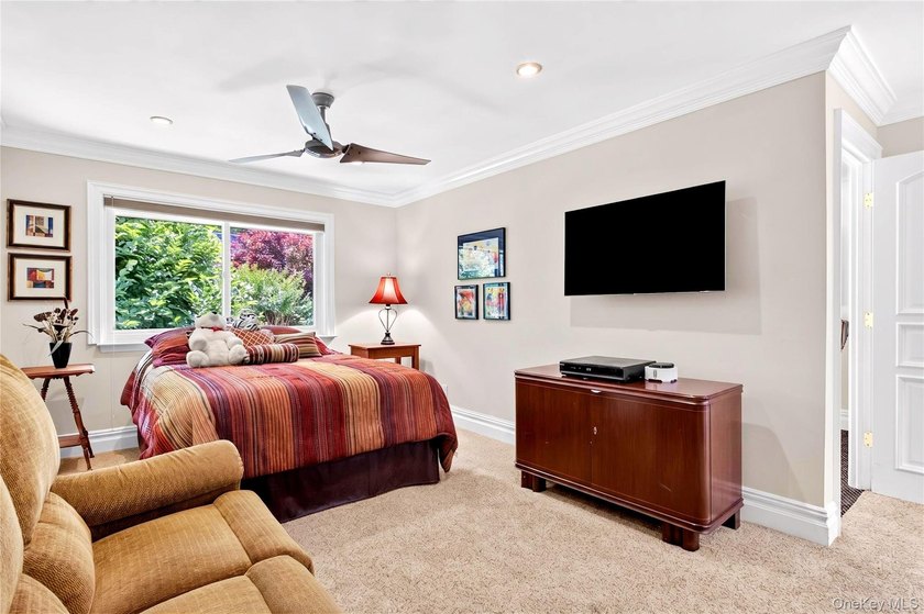 Discover luxury living at 20 Fox Ridge, a highly sought after - photo 16
