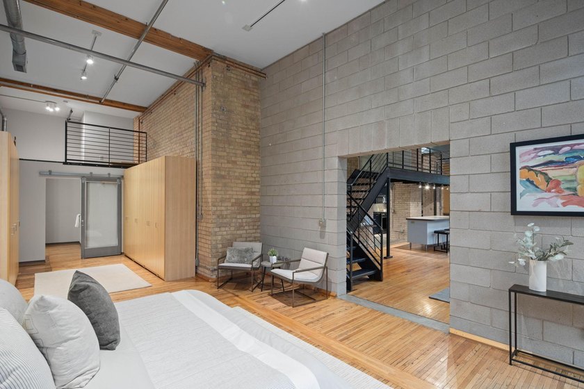 Located in the historic 801 lofts, this authentic loft offers a - photo 21