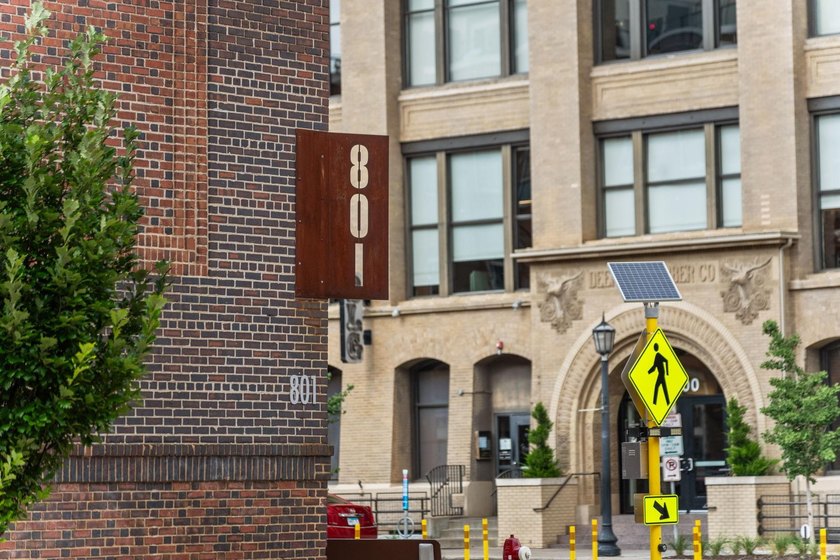 Located in the historic 801 lofts, this authentic loft offers a - photo 36