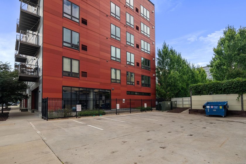 Located in the historic 801 lofts, this authentic loft offers a - photo 38