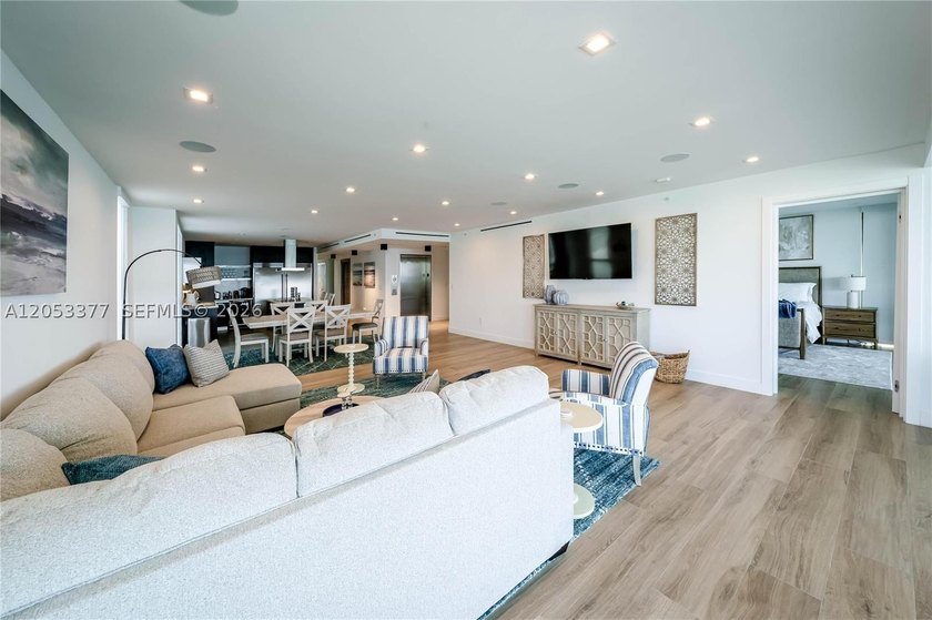 Welcome to one of Miami beach's most exclusive waterfront - photo 10