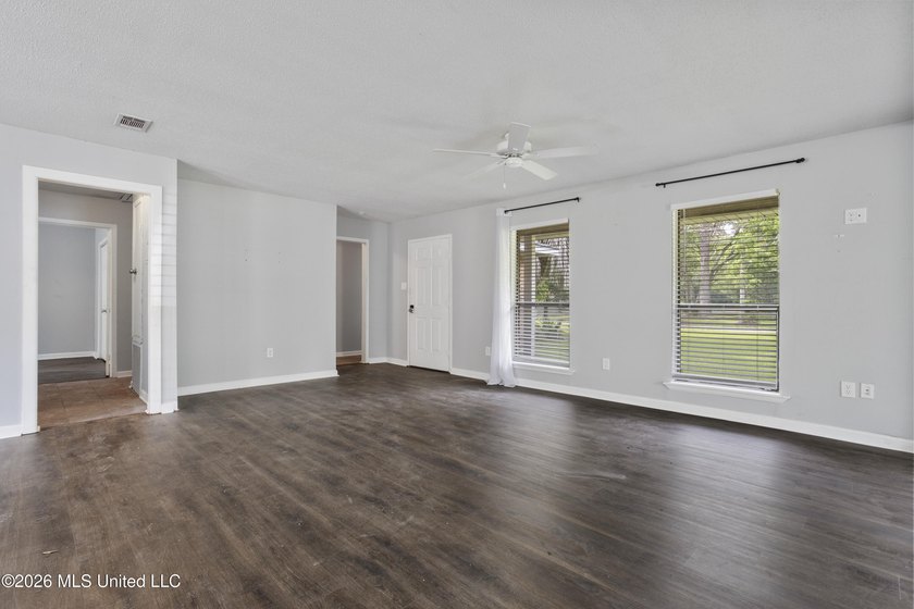 Great Brick Home with an Additional Lot! Enjoy extra space and - photo 6