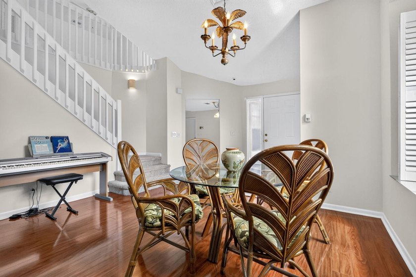 Welcome to this charming 3-bedroom, 2.5-bathroom townhouse - photo 7