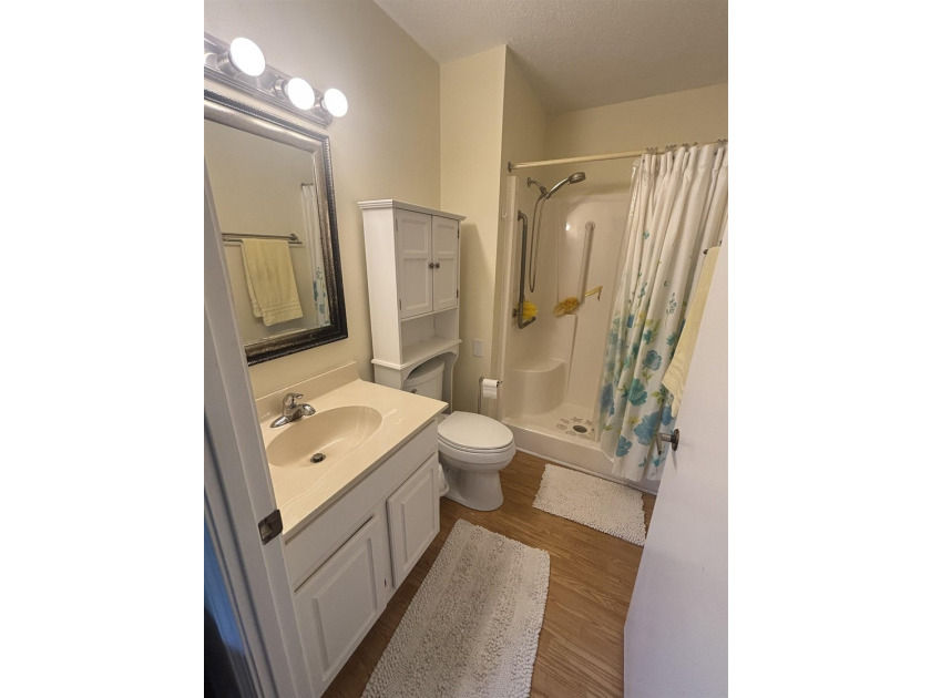 Covenant Towers is a 55 and older fantastic Retirement Community - photo 11