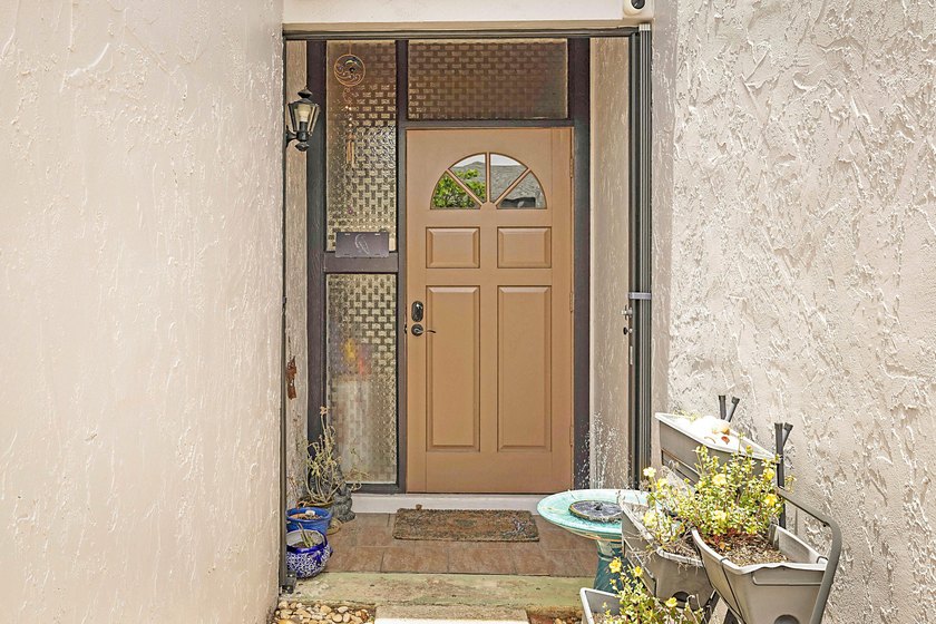 Welcome to this charming 2-bedroom, 2.5-bath townhome in the - photo 2
