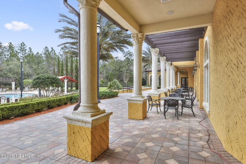 Step inside this meticulously maintained 3-bedroom, 2-bathroom - photo 44