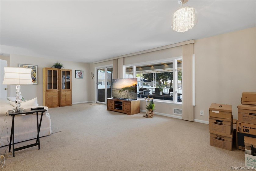 Located in the desirable Hampton West Estates community of - photo 11