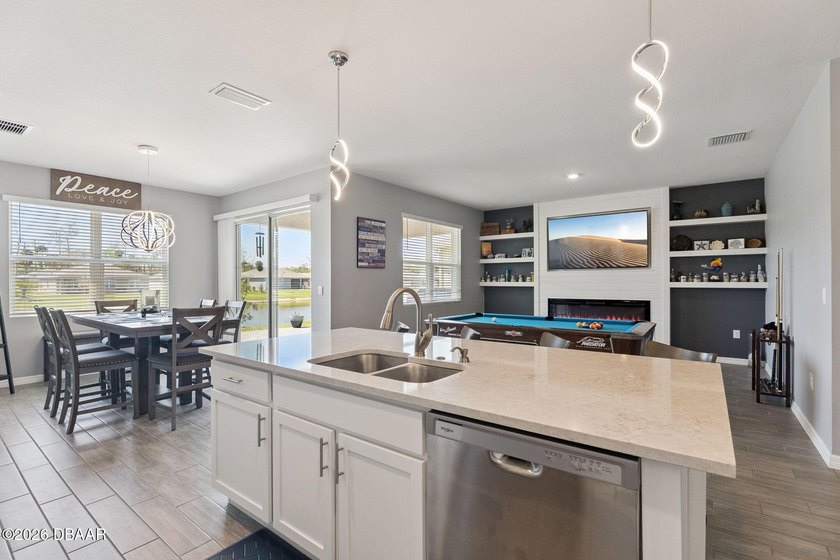 Welcome to your nearly-new waterfront retreat in the desirable - photo 12