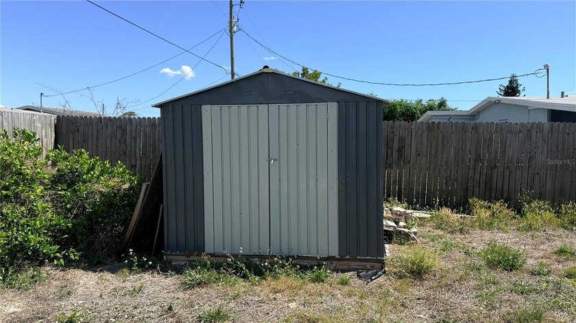 2-bedroom, 1-bath home with a bonus room and tile flooring - photo 14