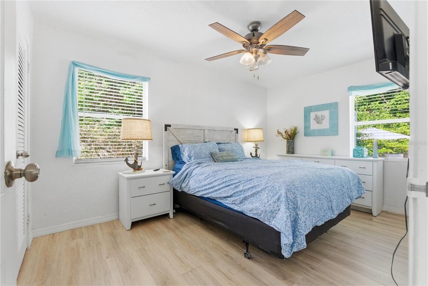 Welcome to your own slice of tropical Florida living! This - photo 16