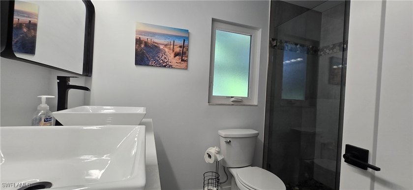 Welcome to your slice of paradise in SW Florida. Beautiful house - photo 17