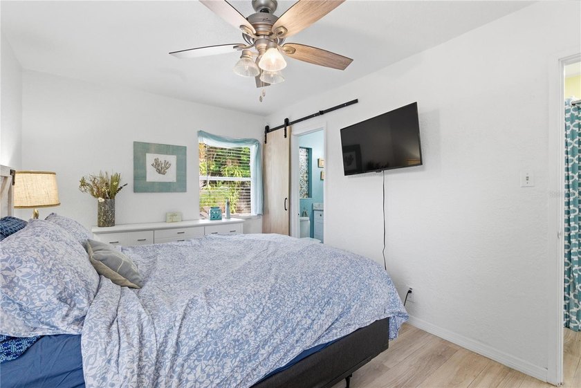 Welcome to your own slice of tropical Florida living! This - photo 17
