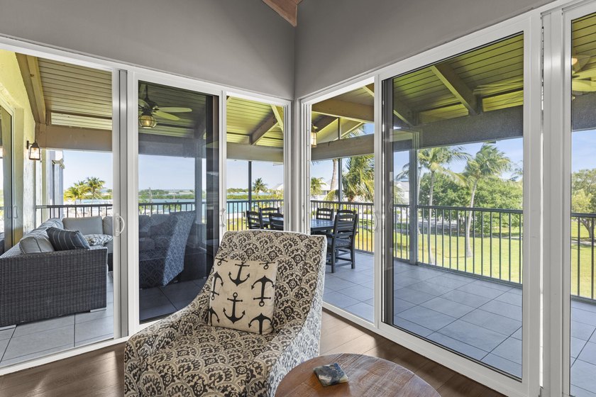 Discover the perfect blend of coastal elegance and modern - photo 17