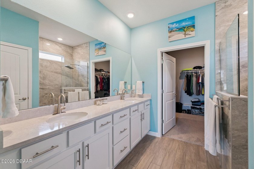 Welcome to your nearly-new waterfront retreat in the desirable - photo 19