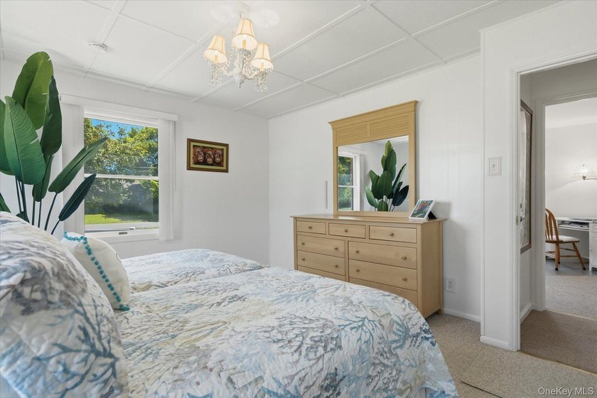 Located in the desirable Hampton West Estates community of - photo 21