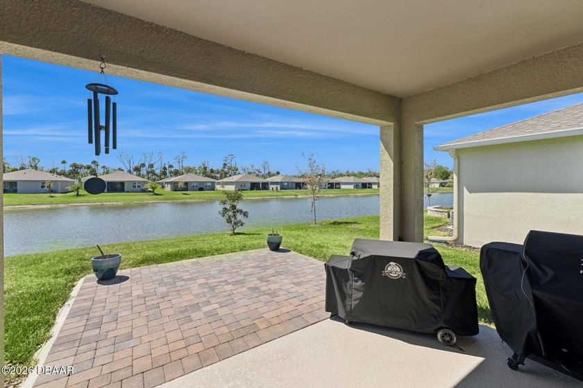 Welcome to your nearly-new waterfront retreat in the desirable - photo 29