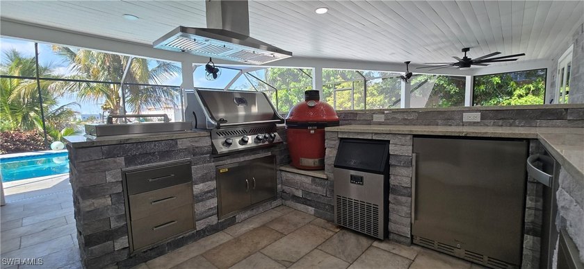 Welcome to your slice of paradise in SW Florida. Beautiful house - photo 31