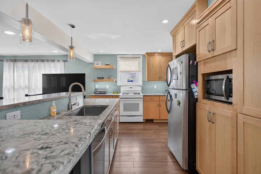321 Oakwood Ave - photo 31