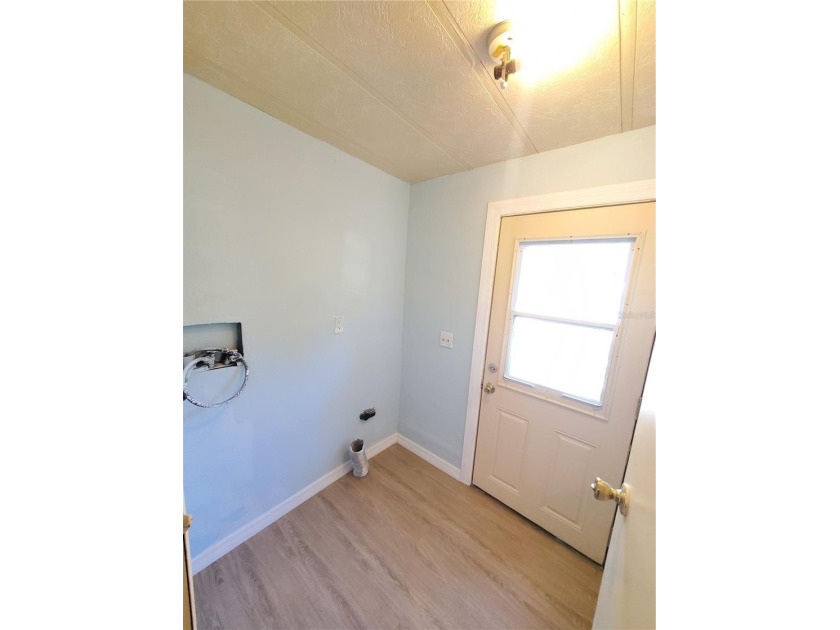 SPECIAL OPPORTUNITY TO BUY DOUBLE-WIDE MOBILE HOME IN THE - photo 31