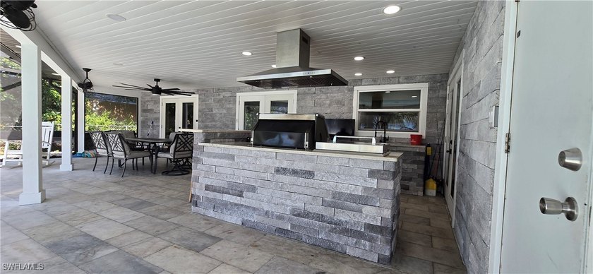Welcome to your slice of paradise in SW Florida. Beautiful house - photo 34