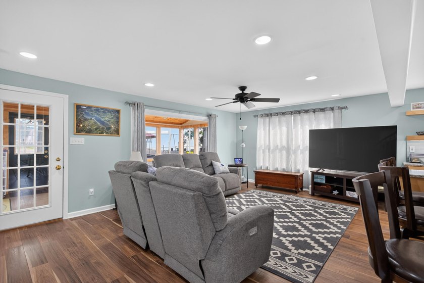 321 Oakwood Ave - photo 34