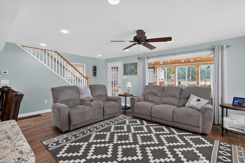 321 Oakwood Ave - photo 37