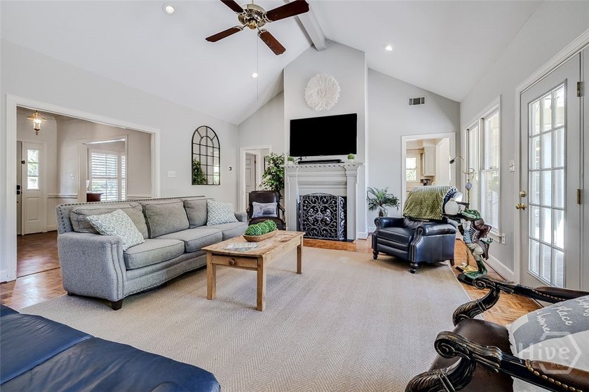 Welcome to this spacious 4-bedroom, 3.5-bath home tucked away on - photo 10