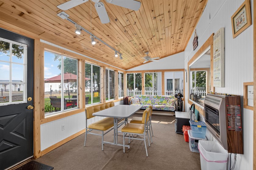 321 Oakwood Ave - photo 42