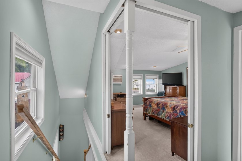 321 Oakwood Ave - photo 49