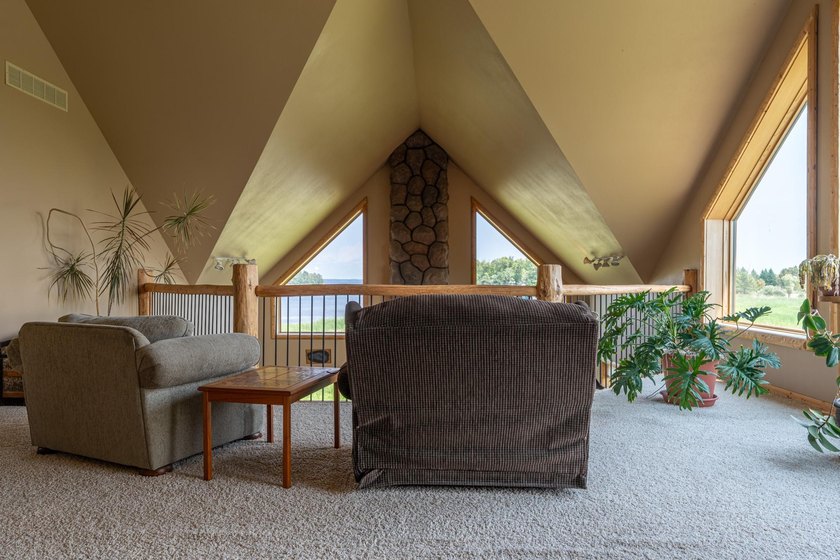 Experience exceptional lakefront living on beautiful Rainy Lake! - photo 13