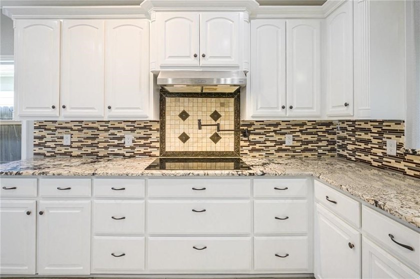 This stylishly crafted home in desirable Sea Oaks Village - photo 14
