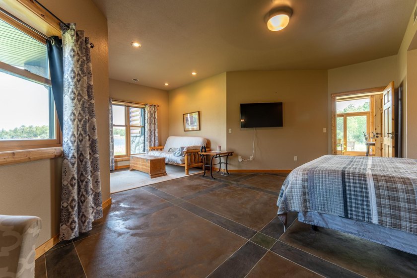 Experience exceptional lakefront living on beautiful Rainy Lake! - photo 21