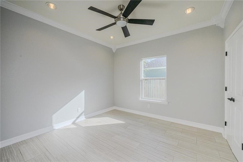 This stylishly crafted home in desirable Sea Oaks Village - photo 26