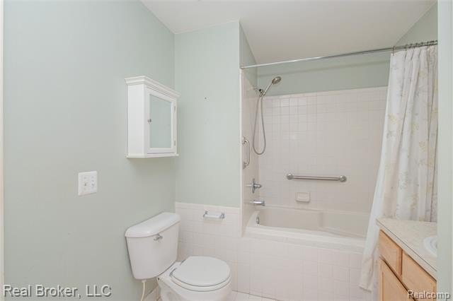 Welcome to this impeccably maintained condo in Canton's highly - photo 28