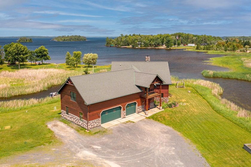 Experience exceptional lakefront living on beautiful Rainy Lake! - photo 44
